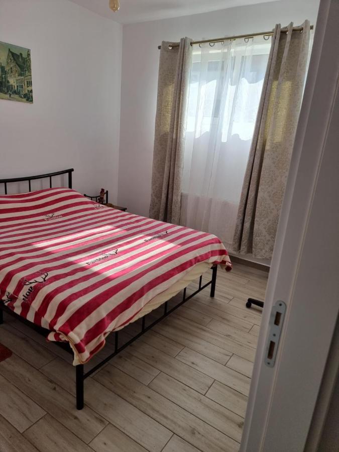 New Bucuresti Relax Flat - Apartament Relaxare - 4 People Apartment Ngoại thất bức ảnh